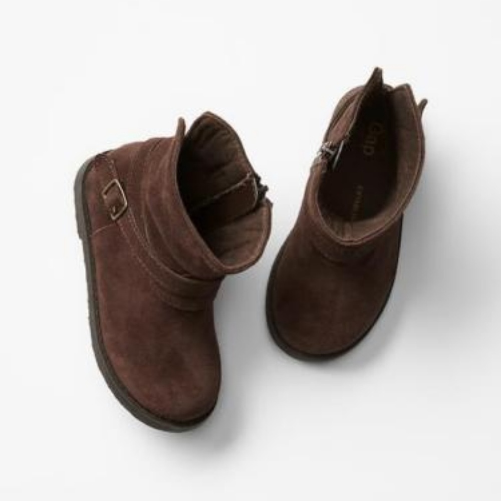 New Gap Toddler Girls Size 9 US Brown Suede boots